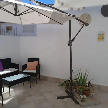 Apartamento Ohana Con Aparcamiento Gratuito, A 3 Minutos A Pie Del Teatro