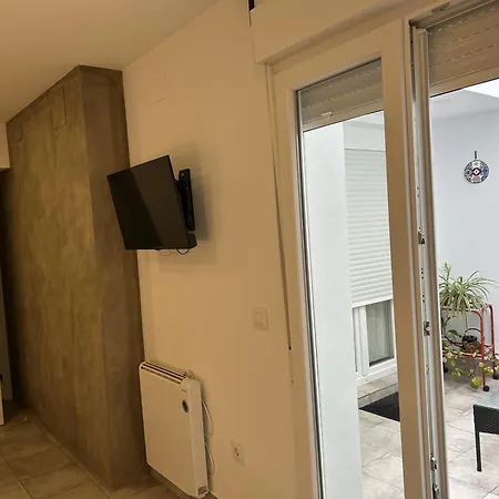 Apartamento Ohana Con Aparcamiento Gratuito, A 3 Minutos A Pie Del Teatro *