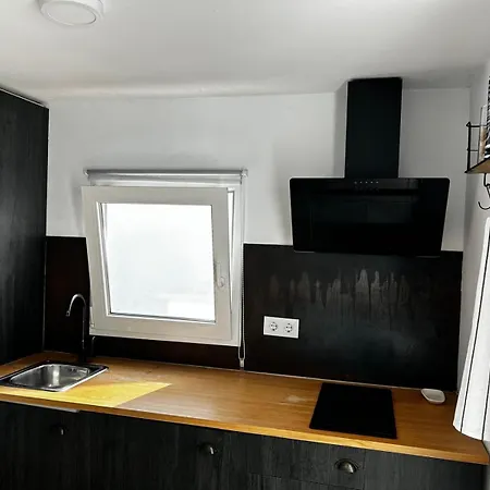 Independiente Con Parking Privado Gratuito Y Terraza De Ensueno Junto Al Teatro Apartament