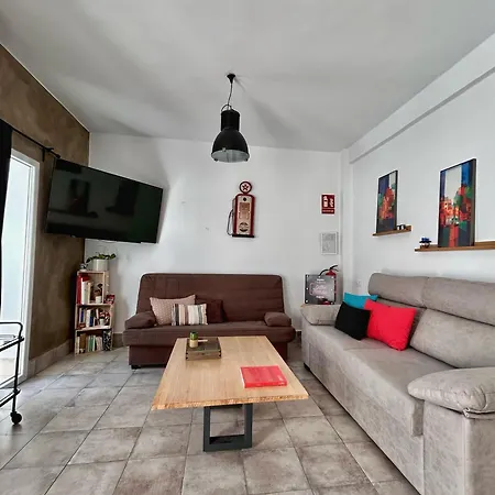 Independiente Con Parking Privado Gratuito Y Terraza De Ensueño Junto Al Teatro