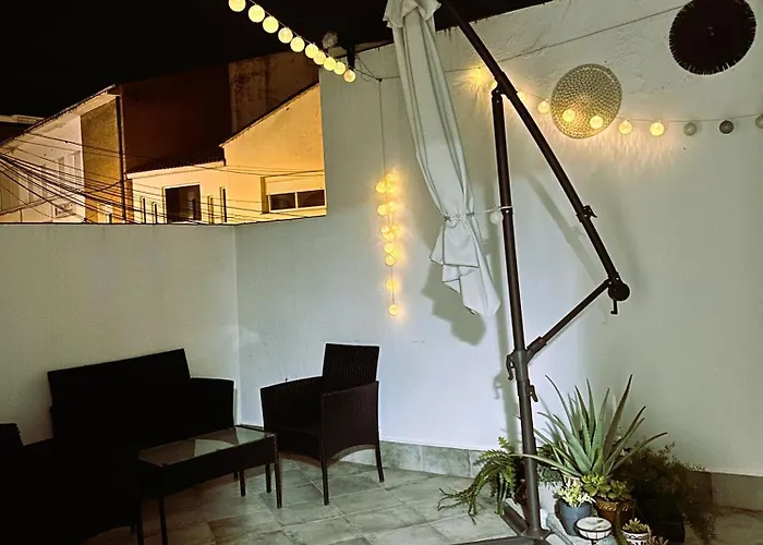 Lejlighed Independiente Con Parking Privado Gratuito Y Terraza De Ensueno Junto Al Teatro