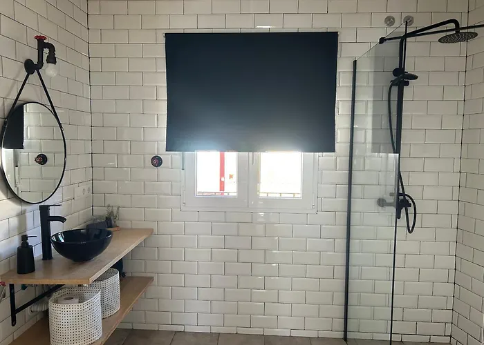 Independiente Con Parking Privado Gratuito Y Terraza De Ensueno Junto Al Teatro Mérida