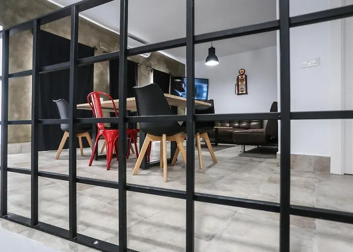 Independiente Con Parking Privado Gratuito Y Terraza De Ensueno Junto Al Teatro Appartamento Mérida